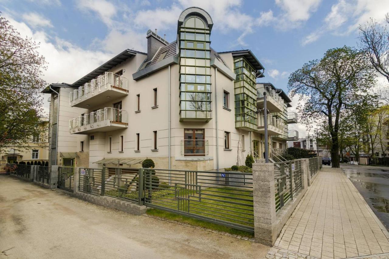 Grand Apartments - Superior apartment in a luxury closed estate Sopot Extérieur photo